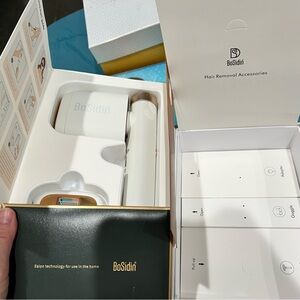 White Hair Removal Device